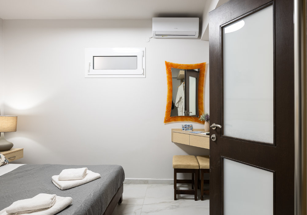 One Bedroom Suite 08