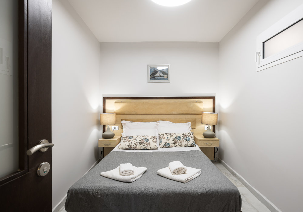 One Bedroom Suite 09